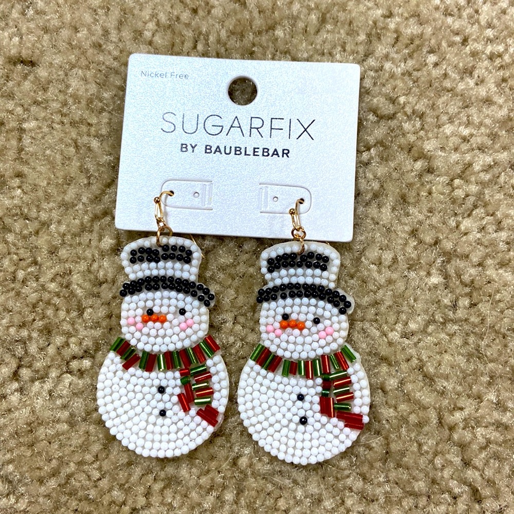 NEW BaubleBar Snowman Christmas beaded earrings Holiday party